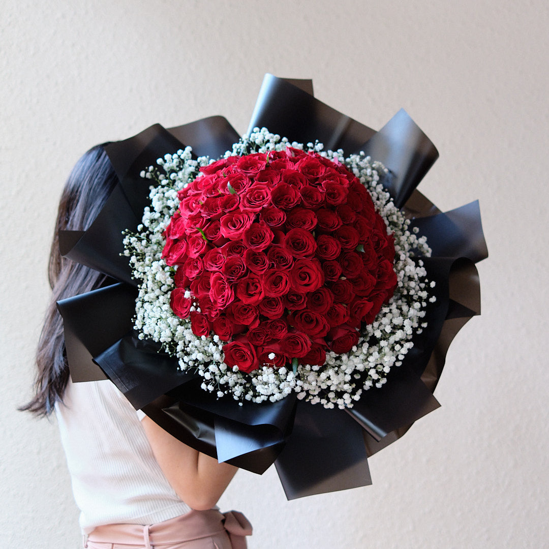 The Classic - 99 Roses | Fresh Flowers – Dakota Studios